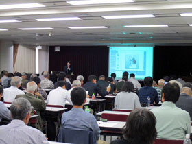 写真：サクラ保全管理講座会場の様子